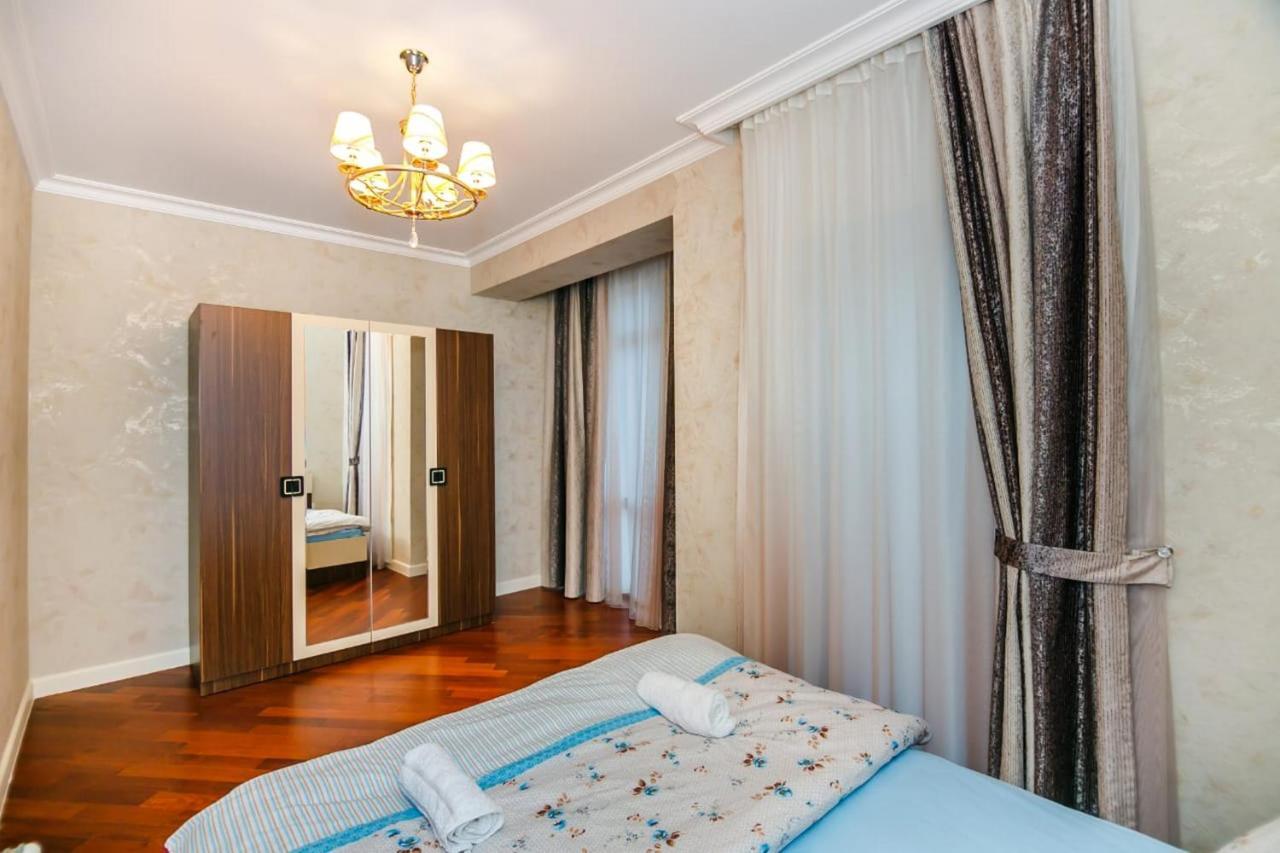 Lux Family Apartment In City Center Bakú Exterior foto